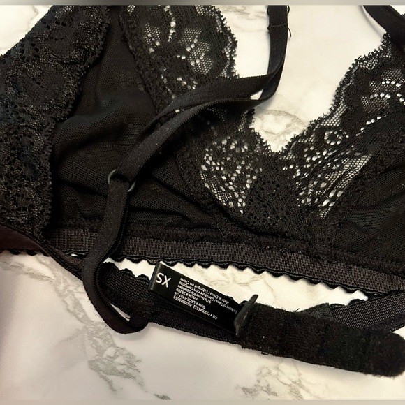 Aritzia Talula Black Lace Bralette (XS) - Picture 2 of 2